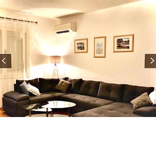 Apartment Ema - One Bedroom Apartment with Balcony