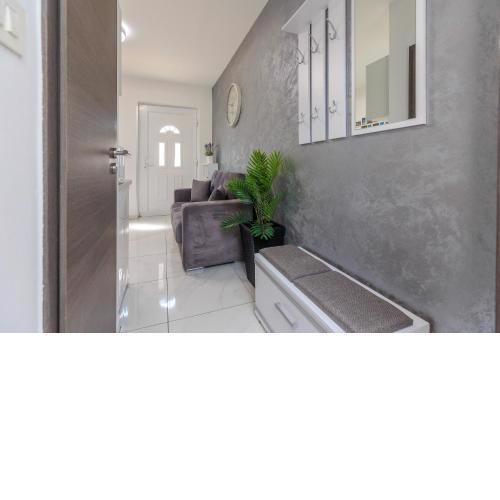Apartment EMA
