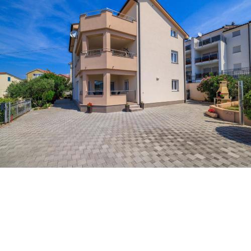Apartment Ereiz