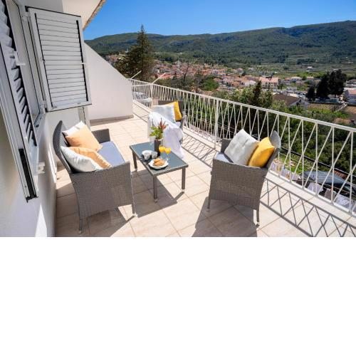 Apartment Franičević with spacious terrace and beautiful view