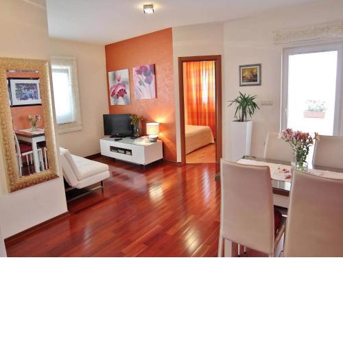 Apartment Gaga