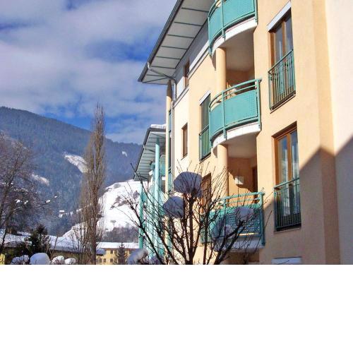 Apartment Haus Kitzsteinhorn by Interhome