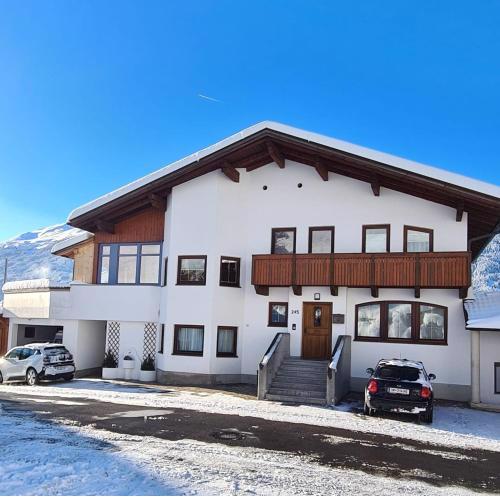 Apartment Huter