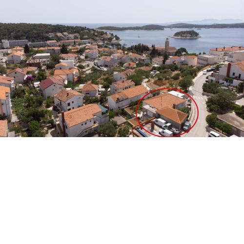 Apartment Hvar 15706c