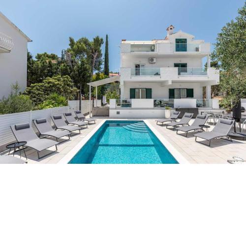 Apartment in Arbanija with sea view, terrace, air conditioning, WiFi 5139-3
