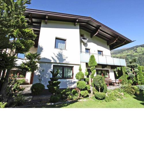 Apartment in Aschau im Zillertal with Balcony