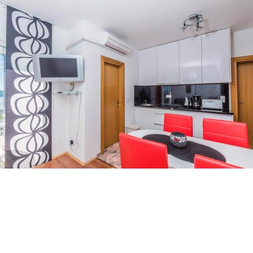 Apartment in Crikvenica with sea view, balcony, air conditioning, WiFi 3492-3