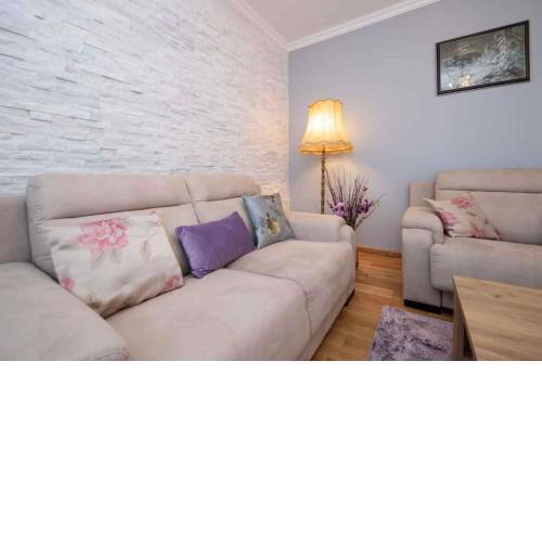 Apartment in Ika 15125