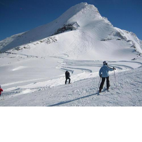 Apartment in Kaprun near ski lift