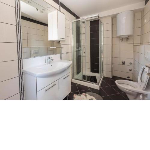Apartment in Mali Lošinj with terrace, air conditioning (3683-2)