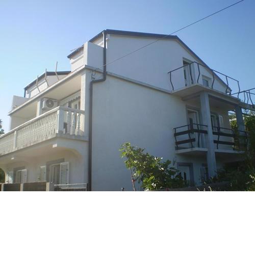 Apartment in Novi Vinodolski with sea view, balcony, air conditioning, Wi-Fi (3667-1)