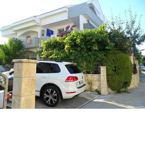 Apartment in Okrug Gornji with Seaview, Terrace, Air condition, WIFI (4790-2)