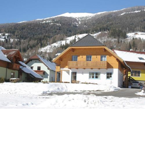 Apartment in Sankt Michael im Lungau near ski lift
