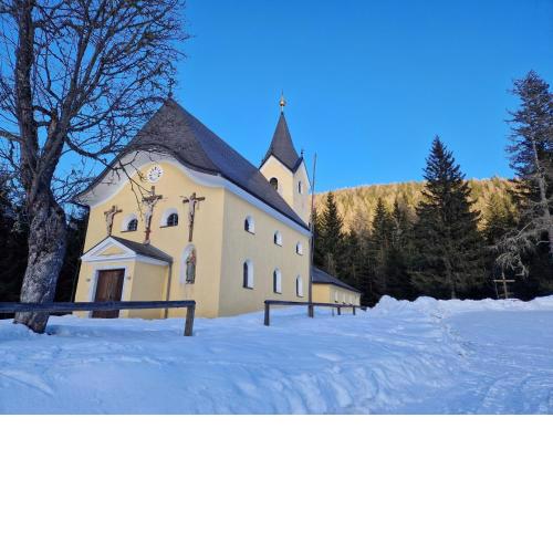 Apartment in St Lambrecht near ski area