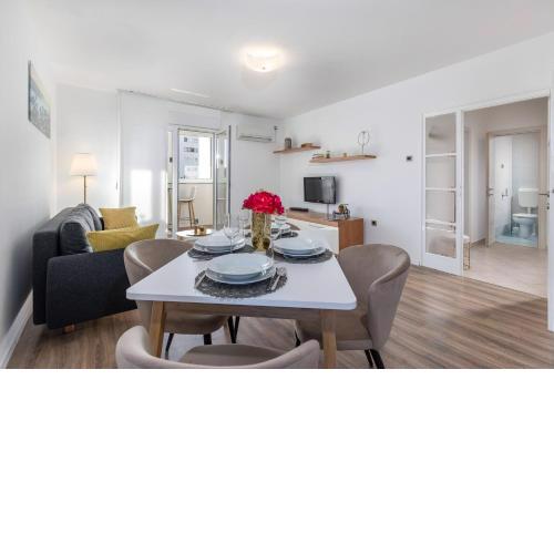 Apartment IN