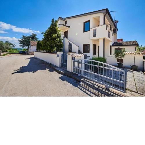 Apartment Iriska