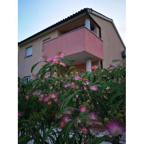 APARTMENT IVA 2