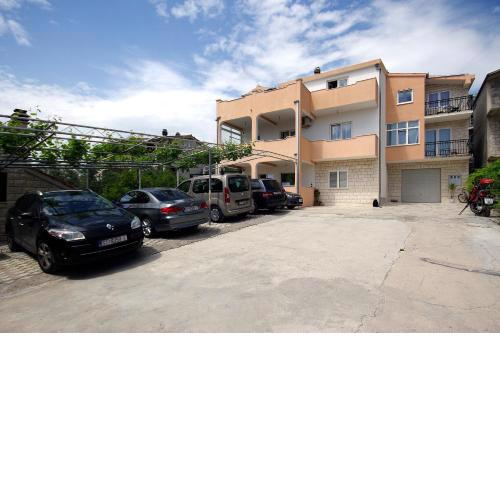 Apartment Ivan