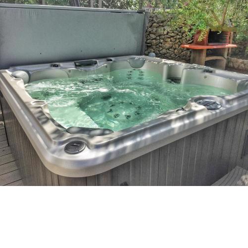 Apartment Ivana with jacuzzi