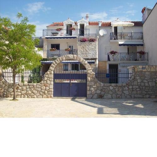 Apartment Jezera 5057g