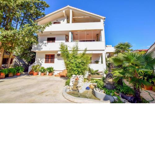 Apartment Jolanka