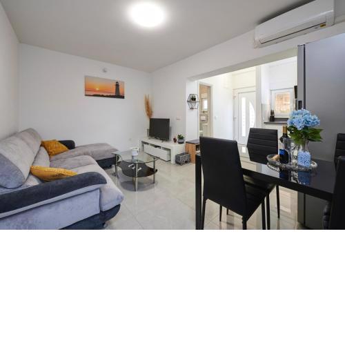 Apartment Josip Čiovo (2+1)
