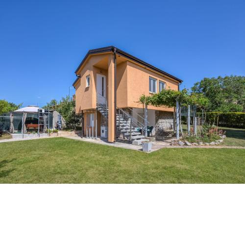 Apartment Julijana by Interhome