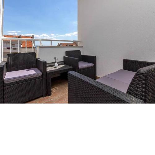 Apartment Jurmar - with terrace