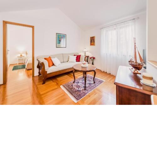 Apartment Kala