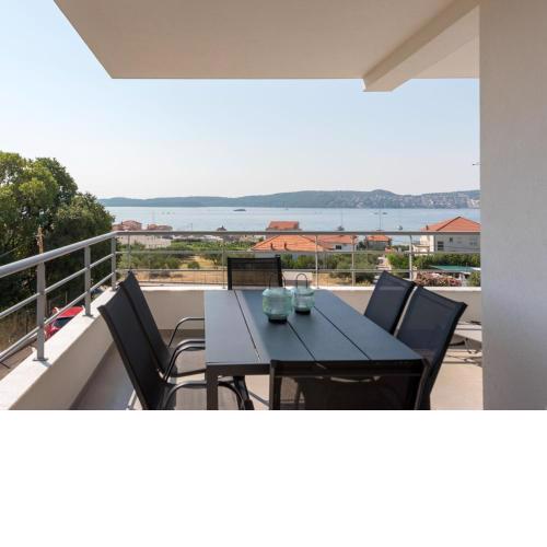 Apartment Karlo