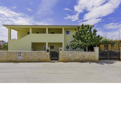 Apartment Kraljevic