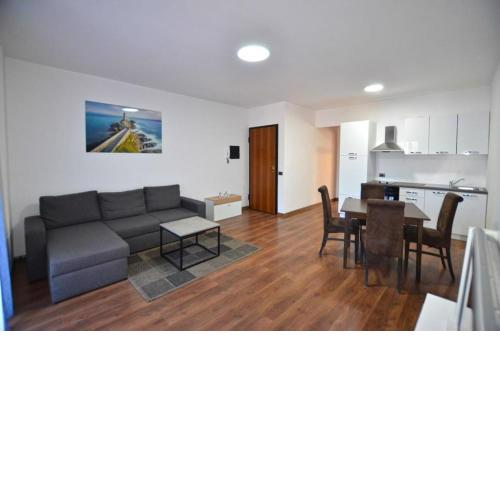 Apartment La Luna with Parking