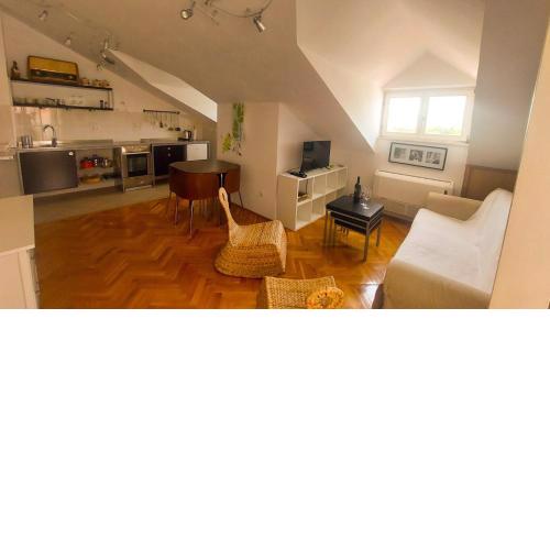 Apartment LaTi