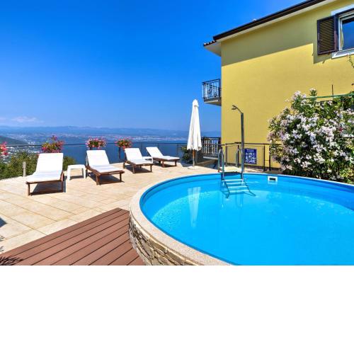Apartment Laurus-2 by Interhome
