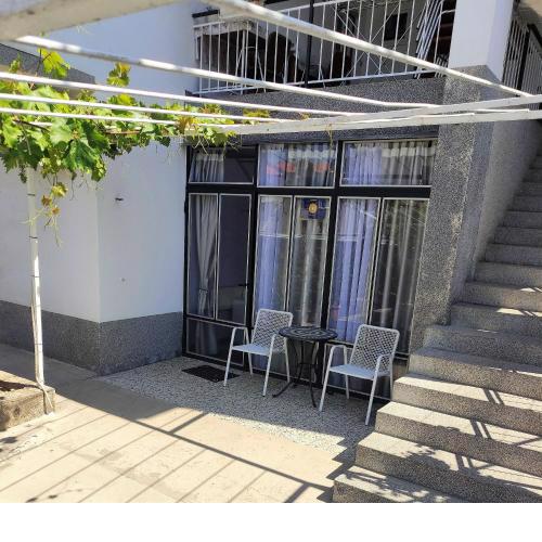 Apartment LEMONA