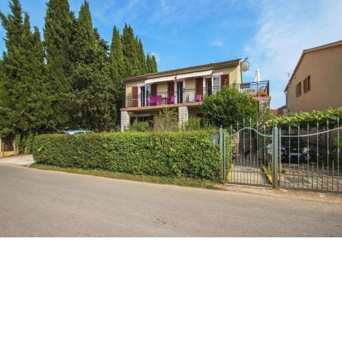 Apartment Ljilja