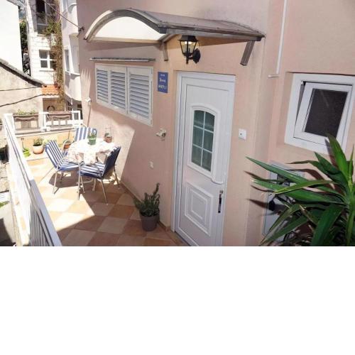 Apartment Ljubav