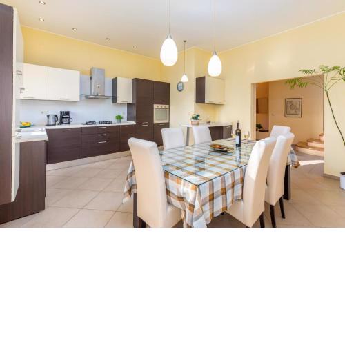 Apartment Luana A1
