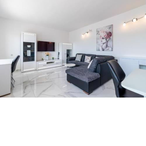 Apartment M&A