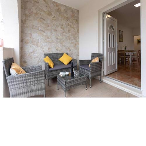 Apartment Maestral
