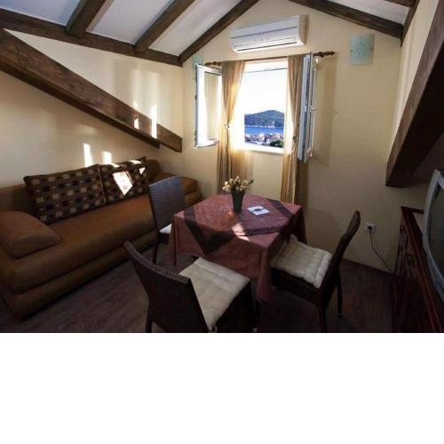 Apartment Magic - One Bedroom Apartment with Sea View
