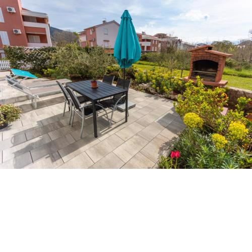 Apartment Magic Garden