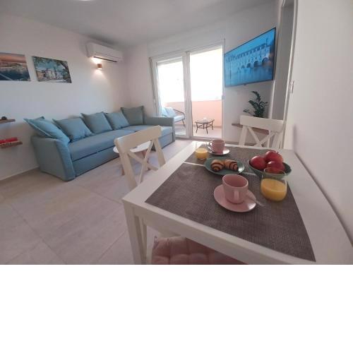 Apartment Mare - lovely flat few steps away from the main bus station and Zadar old town