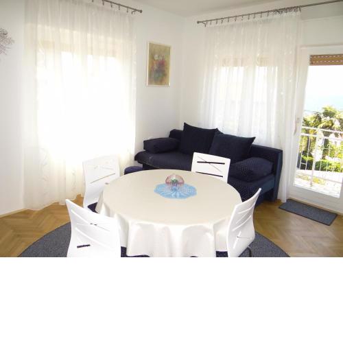 Apartment Marohnić