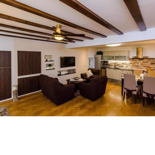 Apartment Maru Prestige - Comfort Duplex Two Bedroom Apartment