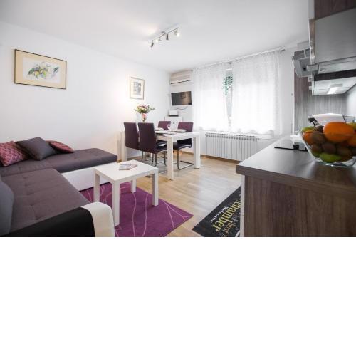 Apartment Max