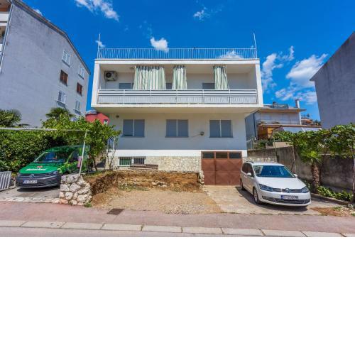 Apartment Megi