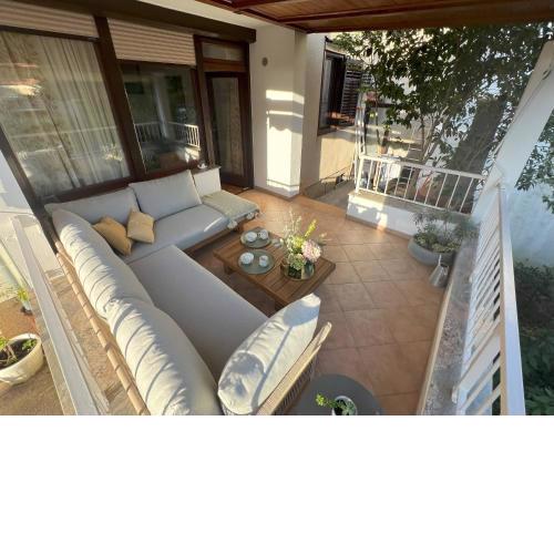 Apartment Melody