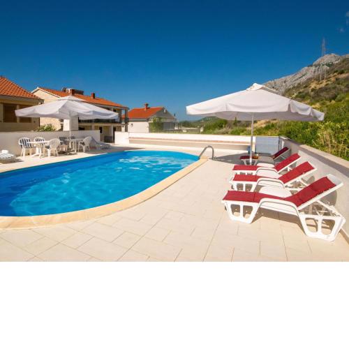 Apartment Meridiana-7 by Interhome