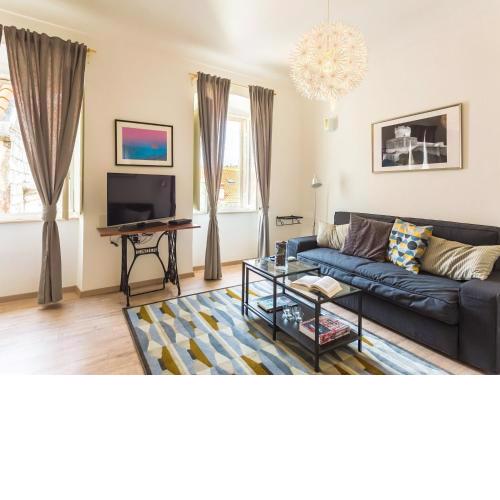 Apartment Mi ko - Two Bedroom Apartment with City View